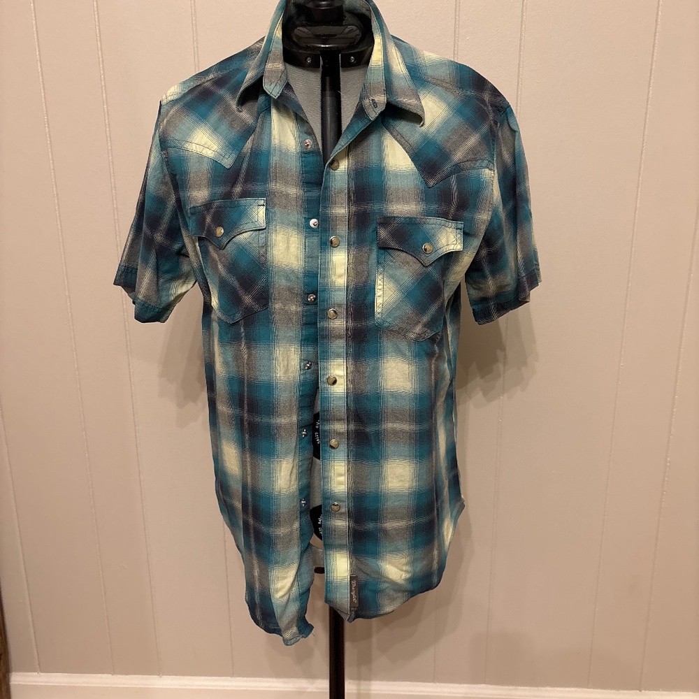 Men’s short sleeve shirt
